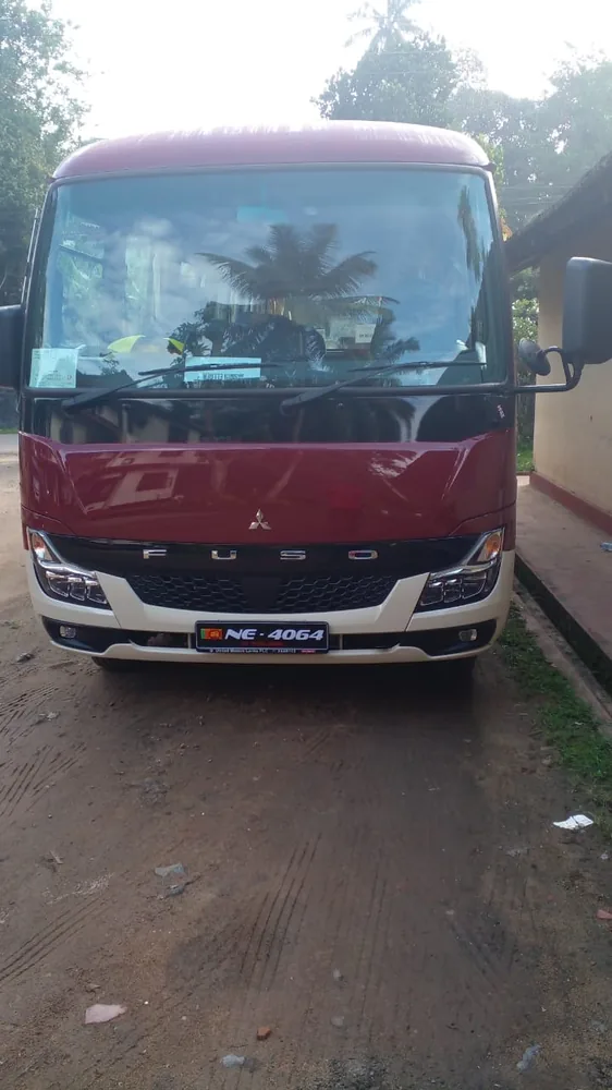 Kleiner Reisebus